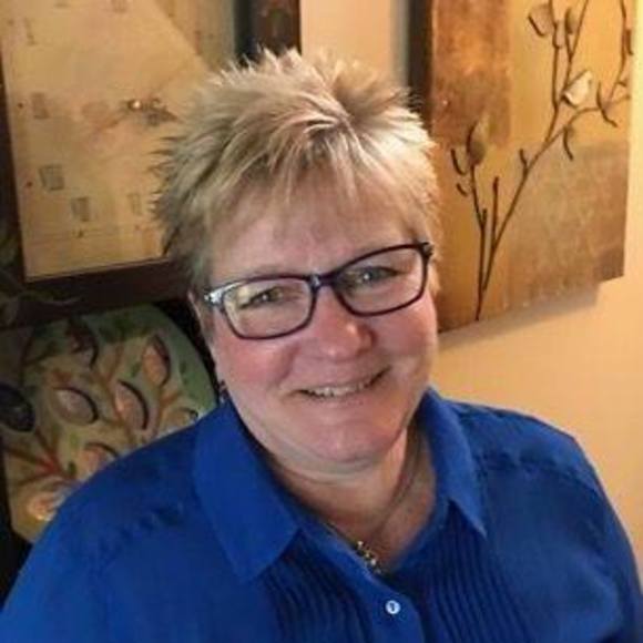 Meet your Posher, Tracy - Picture 1 of 1